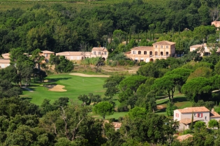 Gassin Golf & Country Club The typical Provencal ambiance of Gassin Golf and Country Club, nearby Saint-Tropez.